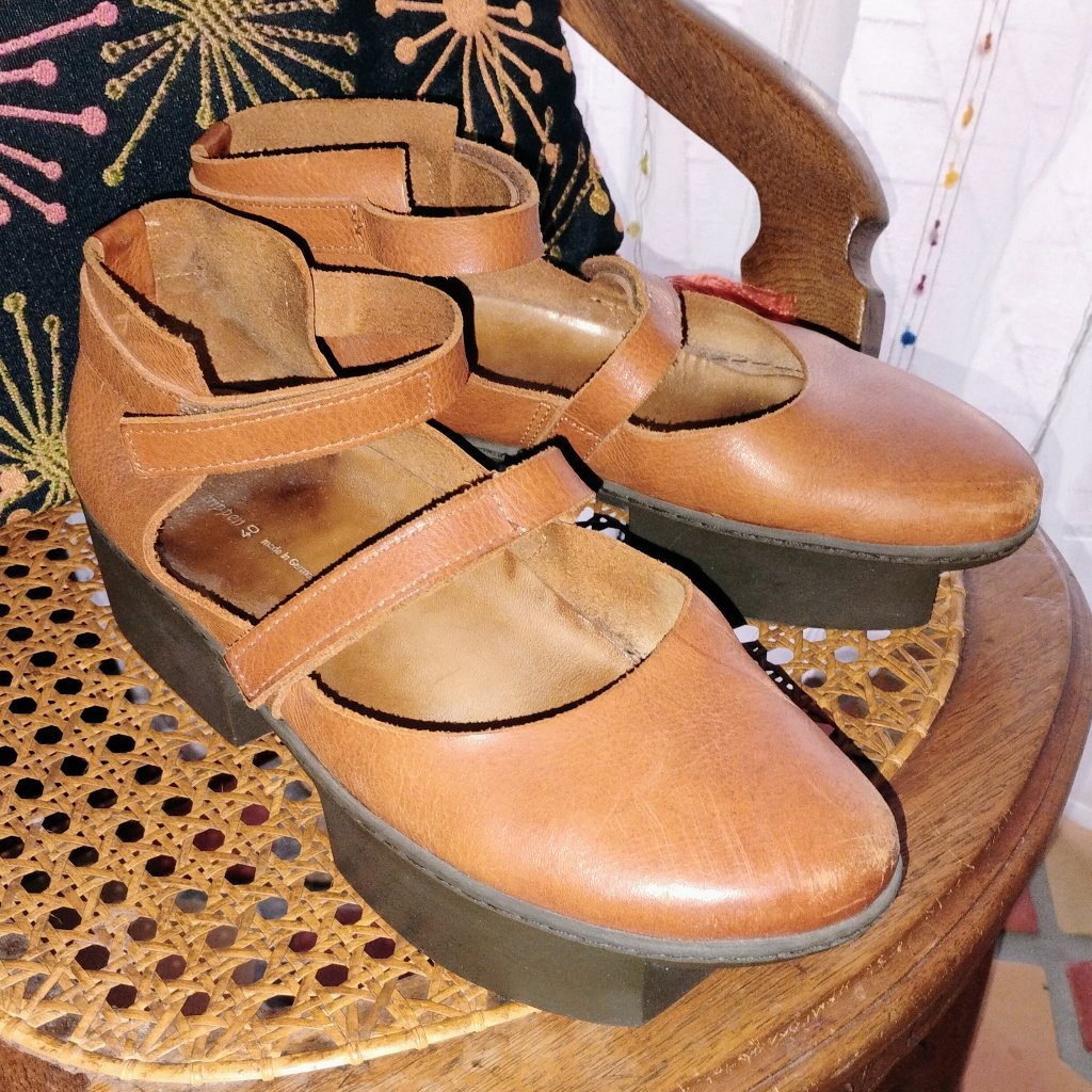 "Sisters" Trippen Tan Leather Rubber Japanese Maryjane Shoes Sz 40 Euc